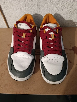 adidași bărbați NR 43 ( nu trimit prin curier )