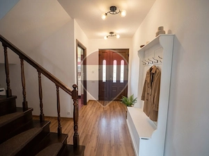 Duplex spațios cu 3 dormitoare, curte de 250 mp și parcare proprie. - imagine 7