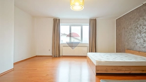 COMISION 0% | Apartament 4 camere + Curte | Zona Tractorul - imagine 20