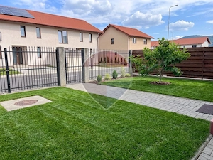 Duplex spațios cu 3 dormitoare, curte de 250 mp și parcare proprie. - imagine 13