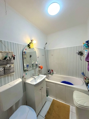 Apartament 2 camere, decomandat, zona Lipovei - imagine 5