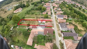 Casă la țară în comuna Laslea - imagine 12