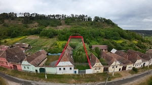 Casă de vânzare în Valchid – proprietate cu potențial - imagine 9