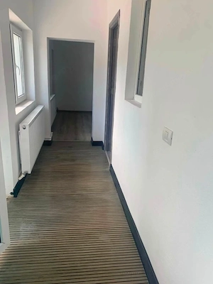 Casa moderna ,100 mp utili, 910 mp teren in  ALMAJ ,la 15 km distanta de CRAIOVA - imagine 9