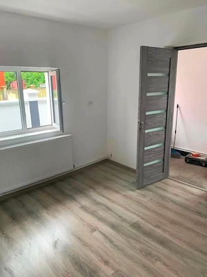 Casa moderna ,100 mp utili, 910 mp teren in  ALMAJ ,la 15 km distanta de CRAIOVA - imagine 6