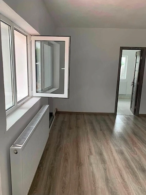 Casa moderna ,100 mp utili, 910 mp teren in  ALMAJ ,la 15 km distanta de CRAIOVA - imagine 7