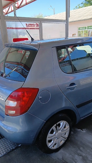vând skoda fabia  - imagine 4