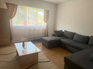 Închiriere Garsonieră Decomandată   Zonă Răcădău (Bld. Muncii) | Vedere spre Tâmpa - imagine 2