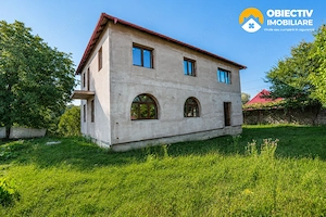 Casa P+E, 222 mp construiti, teren 1.078 mp, Borlesti, jud. Neamt - imagine 3
