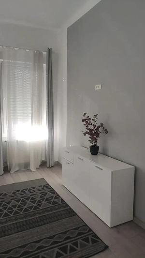 Vând apartament 2 camere Podgoria-Gara