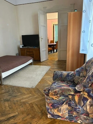 Apartament 5 cam,decomandat ,Zona Garii,Str Republici - imagine 5