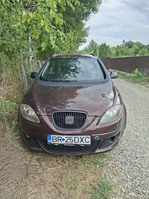 Vând Seat Altea Xl 1.6 benzina perfect funcțională  - imagine 2