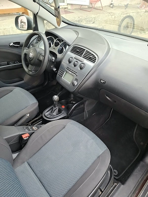 Vând Seat Altea Xl 1.6 benzina perfect funcțională  - imagine 5