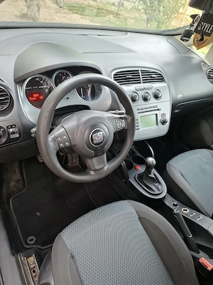 Vând Seat Altea Xl 1.6 benzina perfect funcțională 