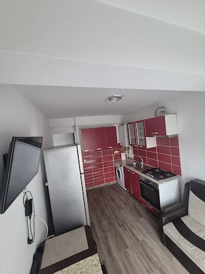 închiriez apartament cu 2camere  - imagine 5