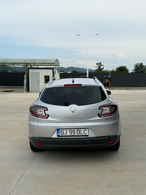 Renault Megane 1.5 dci 2011 6tr 110 cp - imagine 2