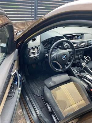Vând BMW  X1, Motor 1.8i, anul 2010, Euro 5 - imagine 3