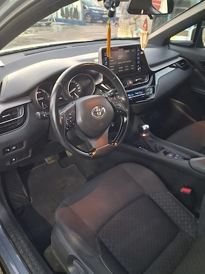 Vând Toyota C-HR, an fabricație 2020, 1.8 Hybrid, cutie automată, 63.448 km. - imagine 5