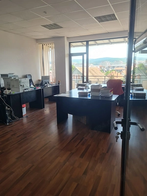 DE ÎNCHIRIAT   Spatiu 282 MP | Floresti  Str.Avram Iancu | 5 PARCĂRI - imagine 2