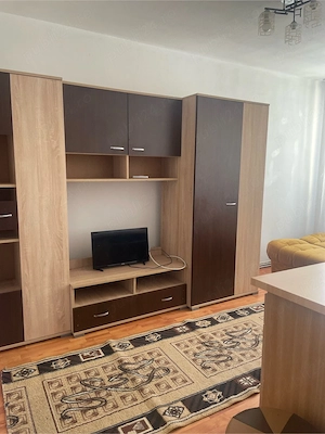 Inchiriez apartament , 3 camere , decomandat , etaj 2 , Splaiul C.Brediceanu - imagine 10