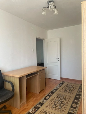 Inchiriez apartament , 3 camere , decomandat , etaj 2 , Splaiul C.Brediceanu - imagine 12