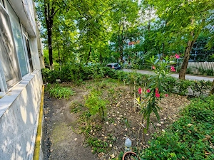Apartament cu 2 camere, Micro 16 Complex Siretul, parter - imagine 2