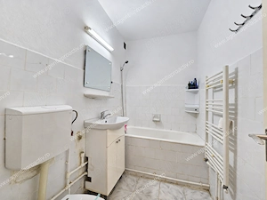 Apartament cu 2 camere, Micro 16 Complex Siretul, parter - imagine 9