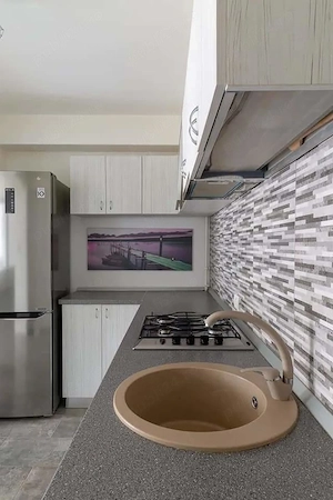 Inchiriez permanent apartament 2 camere ,Hanul Piratilor, langa Kaufland, Mamaia Nord - imagine 7