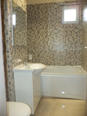 Particular vand apartament doua camere zona superba ( Piateta Favorit) - imagine 5