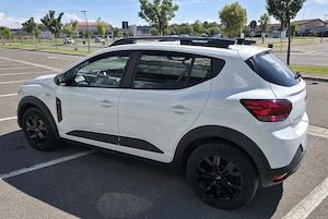 Dacia Sandero Stepway III EXTREME+ (2024) ECO-G 100 (GPL) 41.329 km Keyless Go & Dotări de Top   - imagine 3