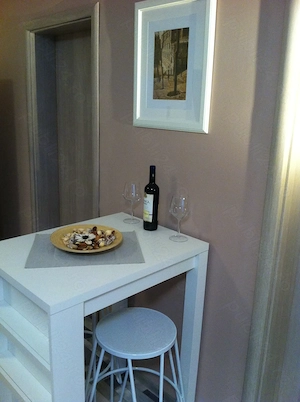 Particular vand apartament doua camere zona superba ( Piateta Favorit) - imagine 3