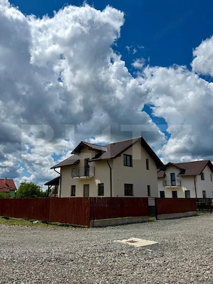Casă P+M cu 120 mp utili și teren de 402 mp, în ansamblu rezidențial – Reghin - imagine 4