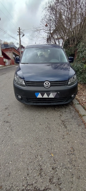 Volkswagen Caddy Roncalli 7 locuri, an fabricație 2011 - imagine 2