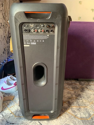 Boxe Jbl Party Box 200 240W Rms sunet puternic si clar