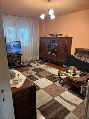 Inchiriez apartament 4 camere