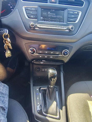 Hyundai i20, 1.0T-GDI, automată, an 2018, 88.390km - imagine 4