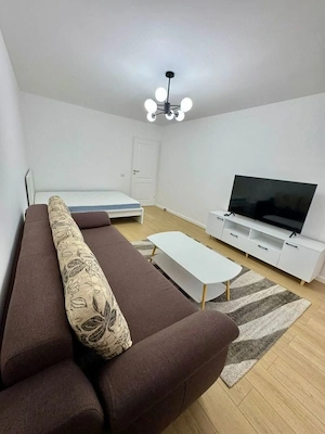 Garsonieră nouă de închiriat   prima închiriere | RRR Residence | Parcare inclusă - imagine 2