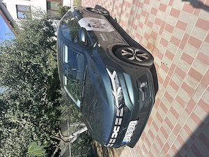 Vând Dacia Logan 