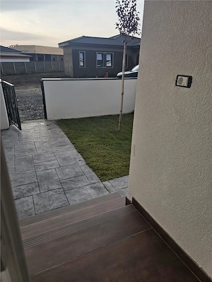 Duplex pe parter - 2 dormitoare - 2 bai - zona in dezvoltare - imagine 12