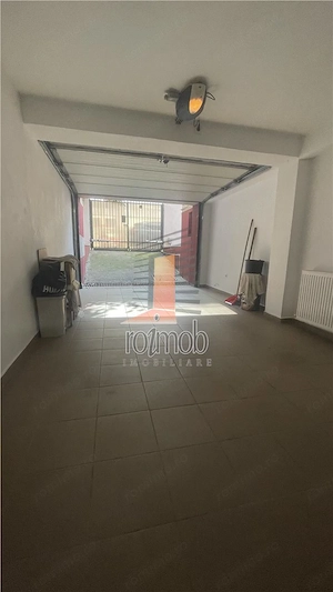 Vila Tei, 8 camere, 320 mp utili, curte libera 150 mp - imagine 11
