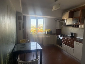Apartament 2 camere decomandate in zona Podul de Fier. - imagine 3
