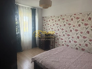 Apartament 2 camere decomandate in zona Podul de Fier. - imagine 2