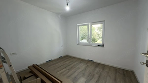 Apartament 3 camere, 2 bai, etaj 1 decomandat, 65 mp utili - Dambovita - imagine 5