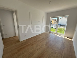 Casa de vanzare in Selimbar cu acces in curte si 2 locuri de parcare - imagine 5