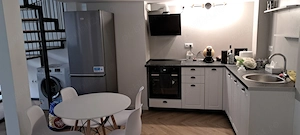 Inchiriez apartament tip loft, cu 2 camere, 2 bai, in centru,  str Ploiesti (pta M. VITEAZU) - imagine 9