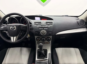 Mazda 3 1.6 MZR 90th Anniversary - imagine 11