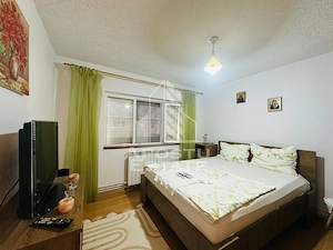 Apartament 3 camere zona Miorita - imagine 9