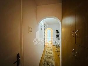 Apartament 3 camere zona Miorita - imagine 5
