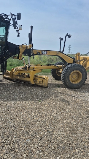 Greder CAT 120 120 AWD 429 ore de fun - imagine 9