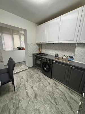Apartament cu 3 camere, 58 mp, zona Nord - imagine 9